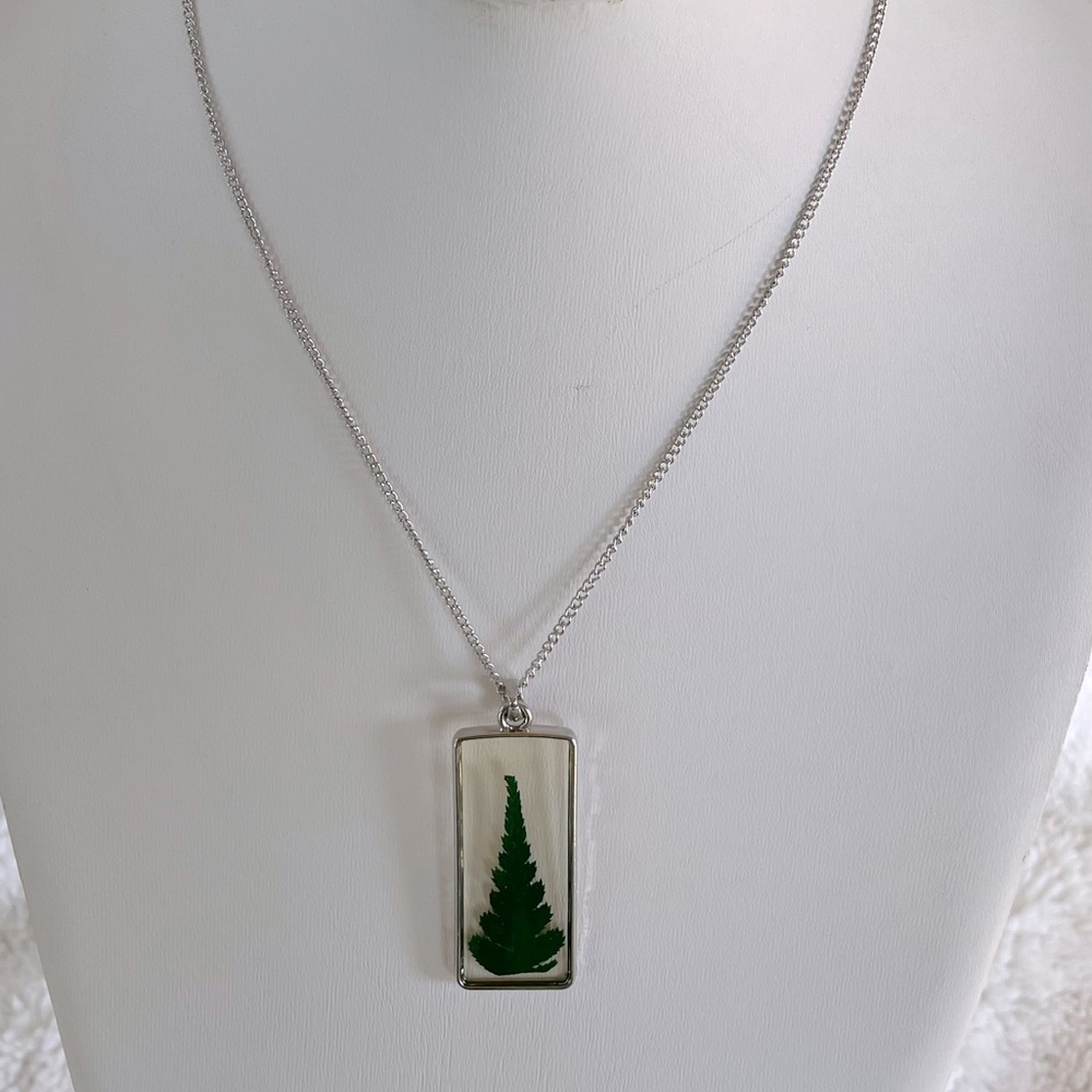 Green boho pressed leaf necklace